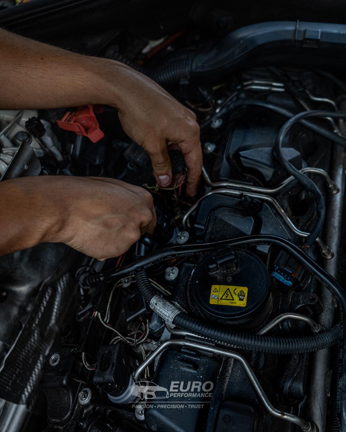 Fluid service and inspection